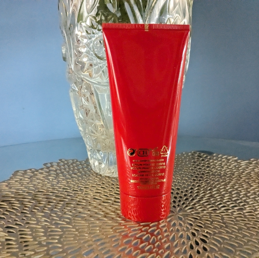 Carolina Herrera - Picture 2 of 2
